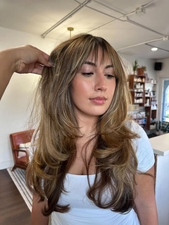Bottleneck Bangs for Soft Structure