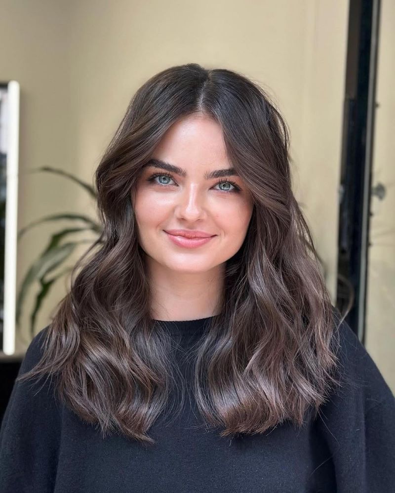 Curtain Bangs with Voluminous Crown