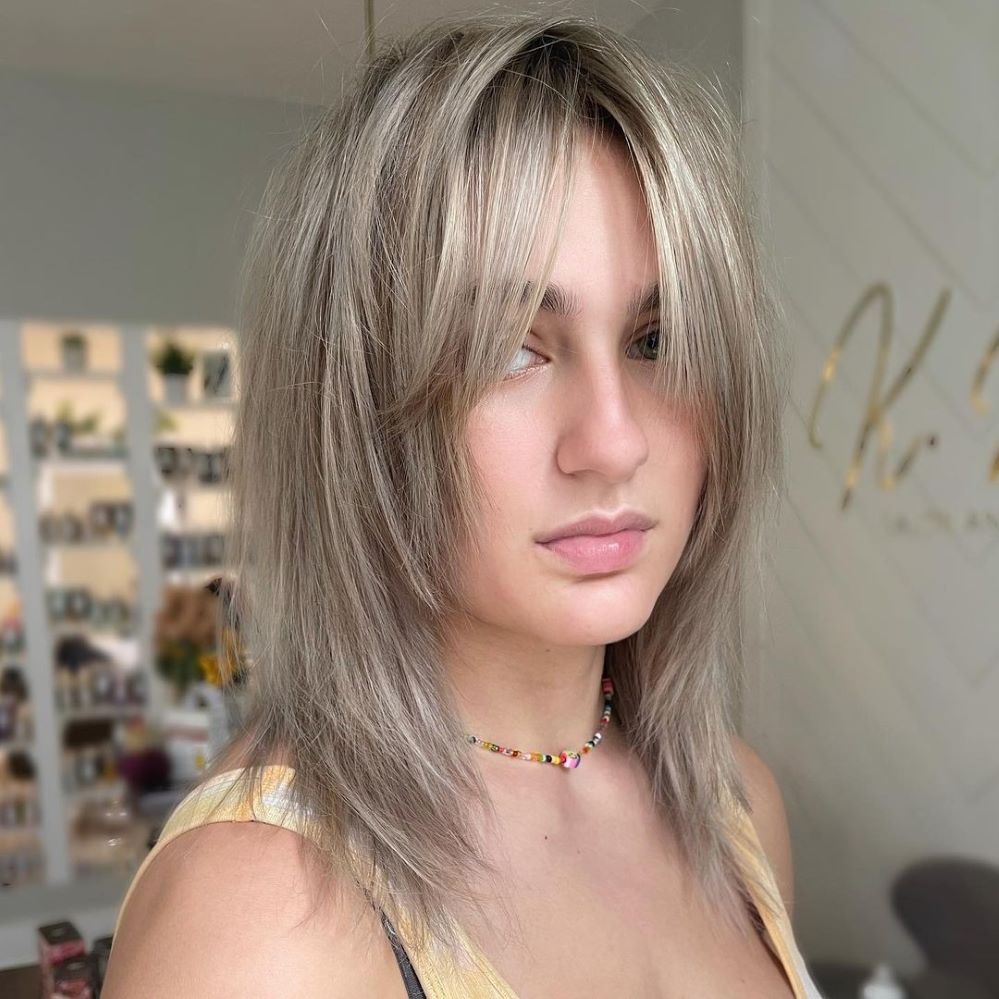 Long Shag with Middle Part