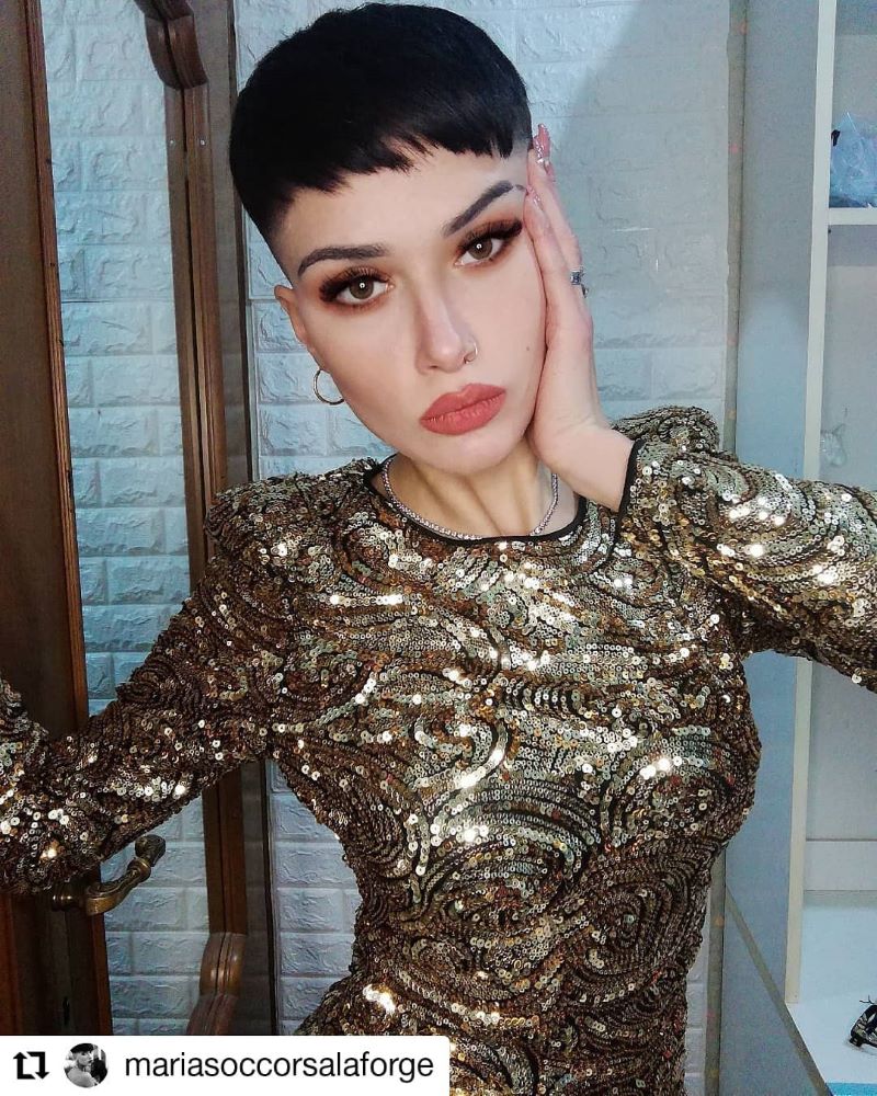 Messy Wavy Bowl Cut