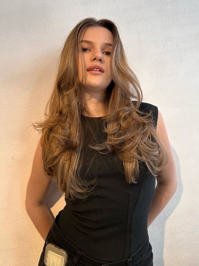 Soft Layered Cut with Minimal Styling