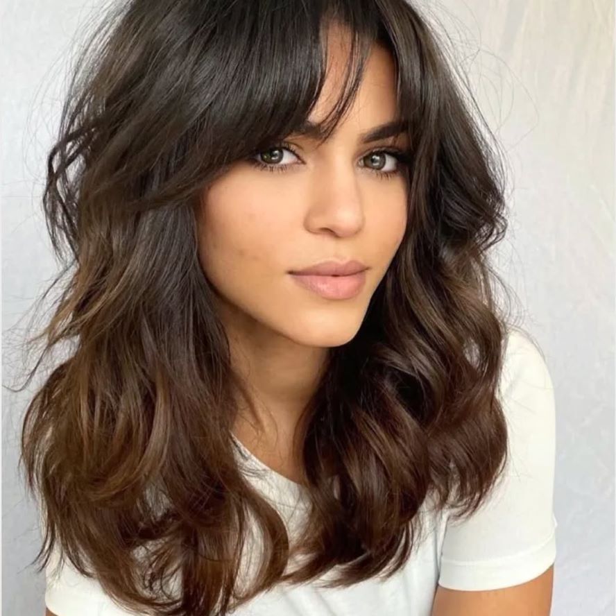 Soft Middle-Part Curtain Bangs with Loose Waves