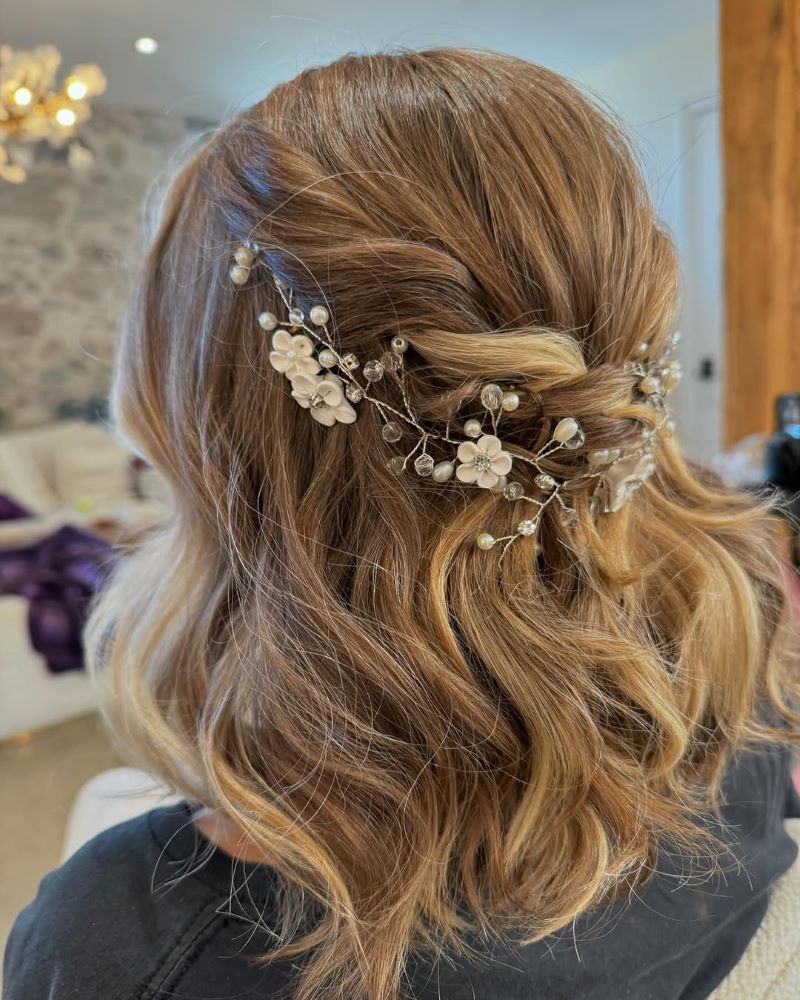 Half-Up Twist for Short Hair
